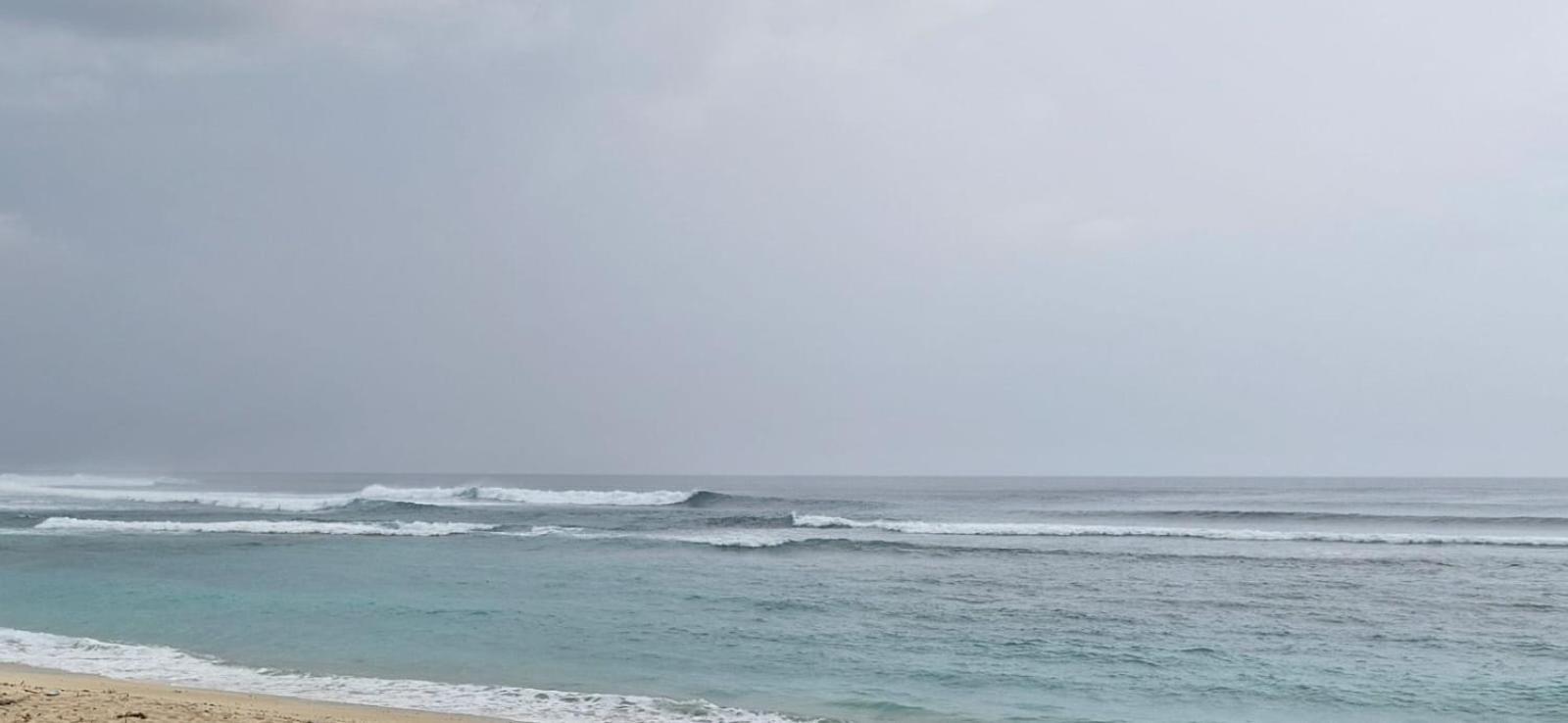 Satu Hati Hotel Ekas Buitenkant foto